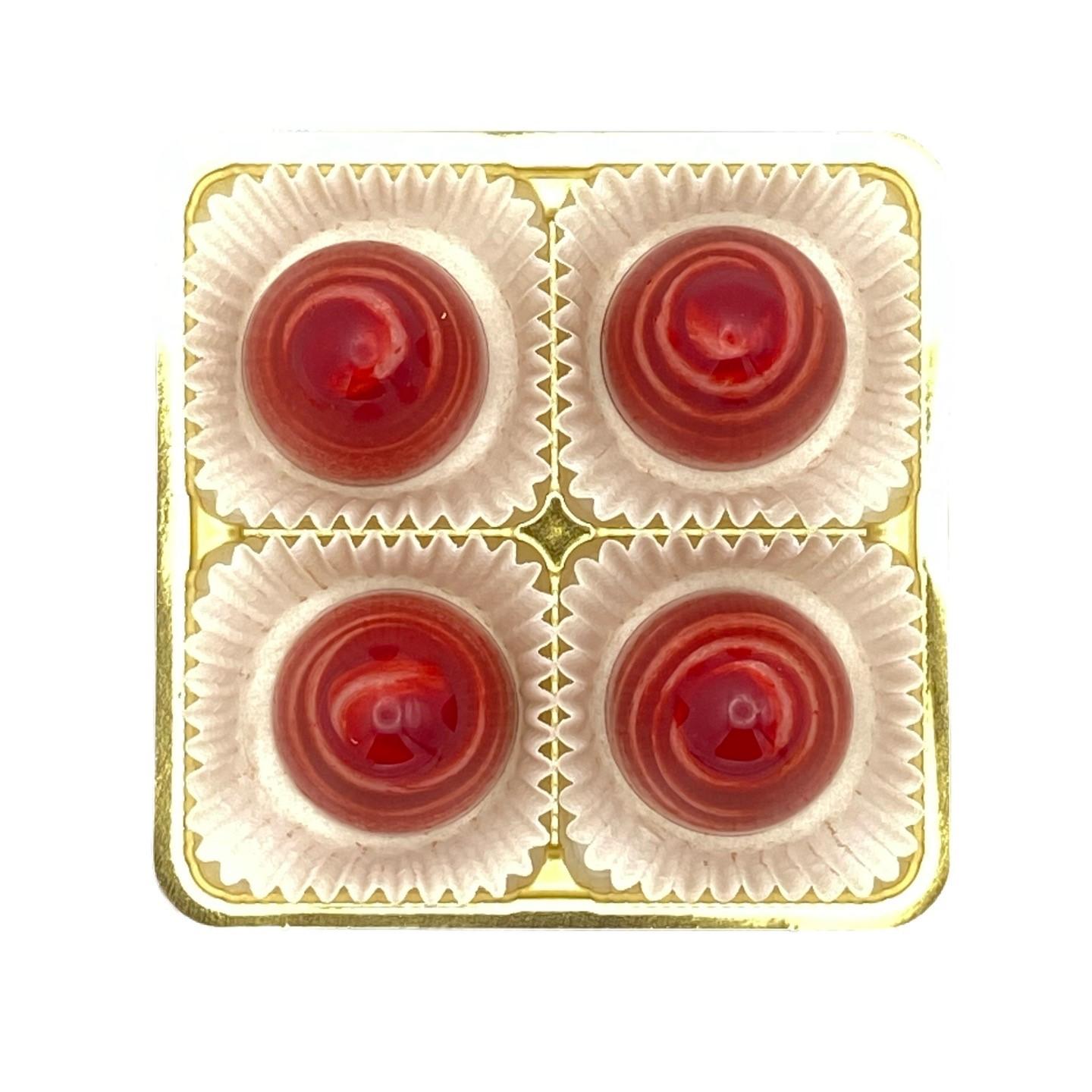 Himbeere - Rosmarin auf Tonkabohnenganache in Rubyschokolade | 4 Pralinen