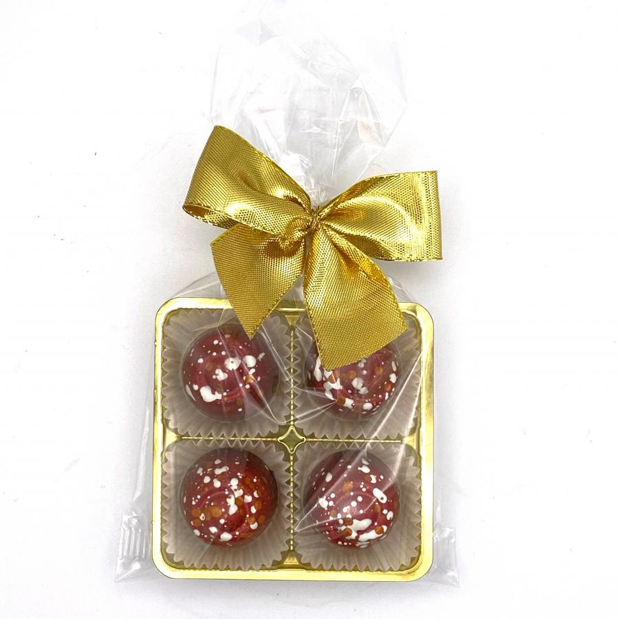 Schwarzwälder Kirsch Pralinen aus Belgischer Schokolade von Pralinenart im 4er Blister mit Schleife