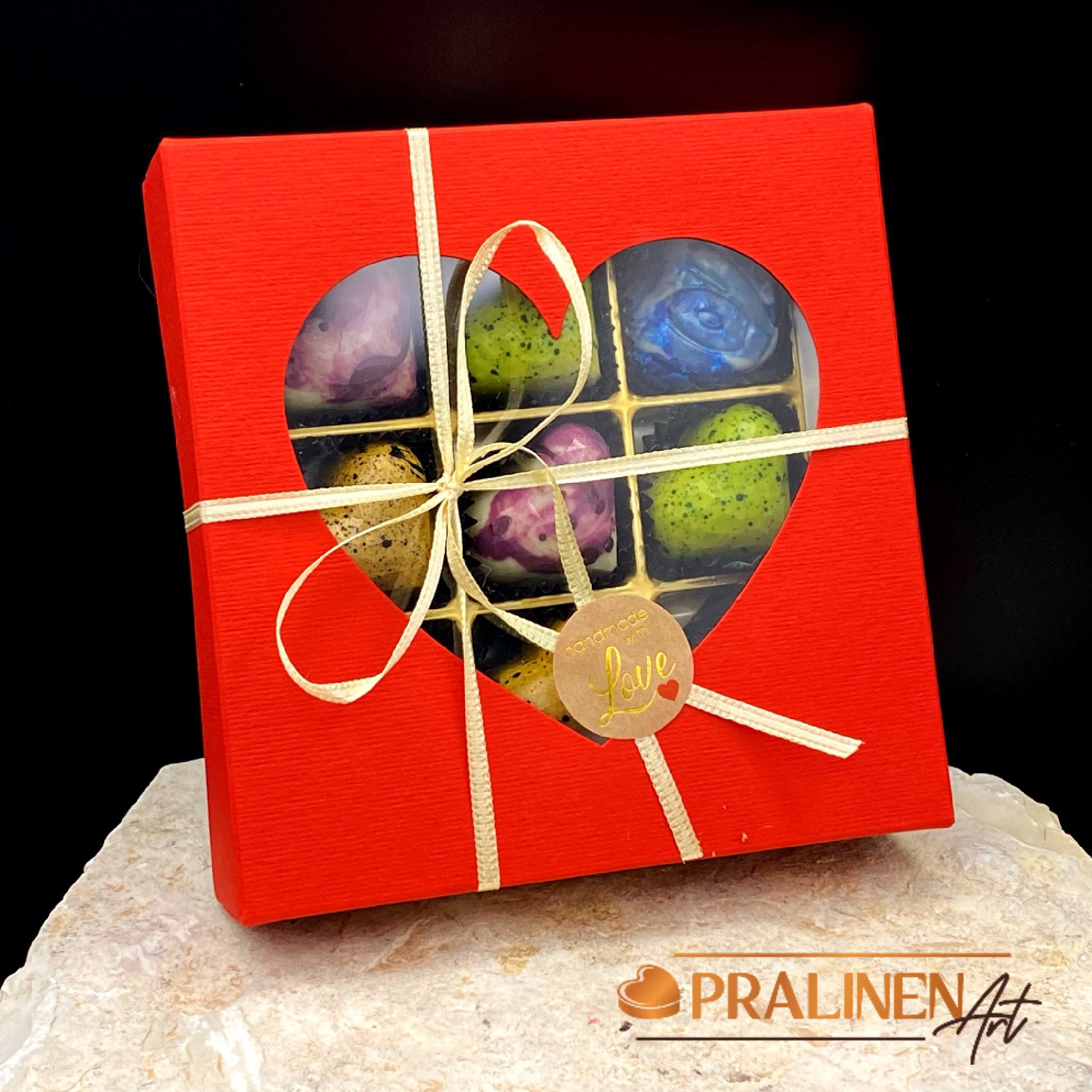 Muttertag steht vor der Tür - Wie wäre es mit besonderen Pralinen als Geschenk?